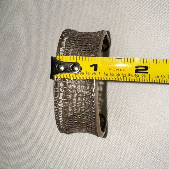 Retired Silpada Sterling Woven Cuff Bracelet - Picture 16 of 16